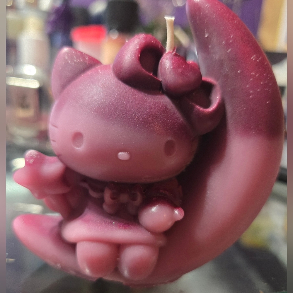 Hello Kitty Colorblock Candle - Picture 6 of 6